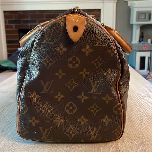 Louis Vuitton Monogram Speedy 30 - Picture 4 of 17